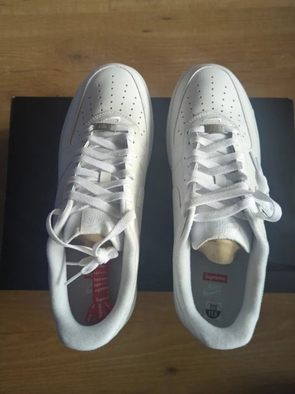 Supreme x Nike Air Force 1 Low SP